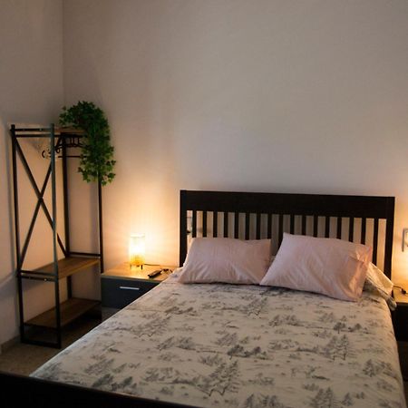 شقة Habitacio V Cal Kim مارتوريل المظهر الخارجي الصورة
